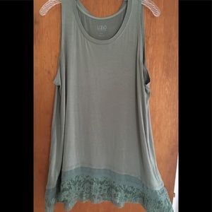 Layering tank